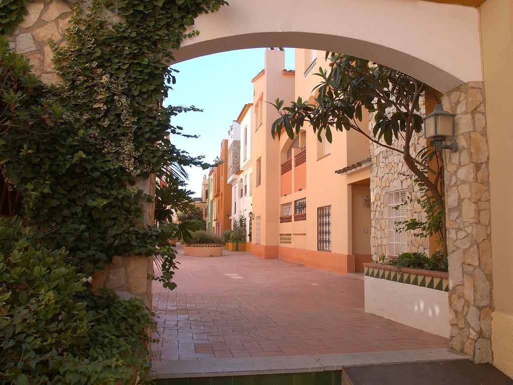 Belvilla By Oyo Comte De Empuries Apt B Ampuriabrava Exterior foto